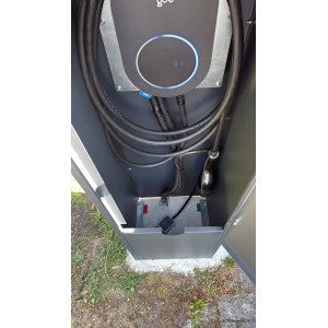 Armoire Wallbox Pied-Poteau pour station de recharge voiture Verrouillable Universel
