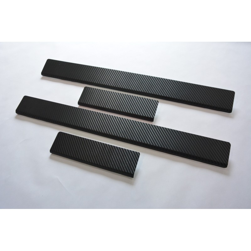Embellecedores de umbral de carbono Dacia Sandero 2013-2020 de acero inoxidable