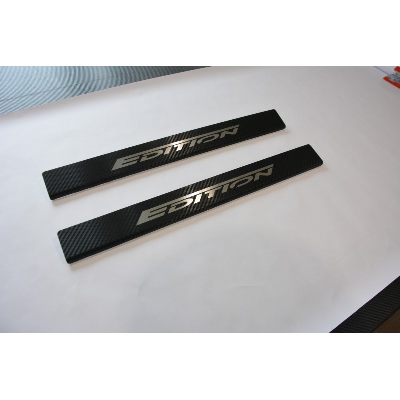 Embellecedor de umbral de acero inoxidable estilo carbono para Fiat 500