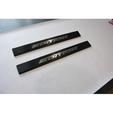 Embellecedor de umbral de acero inoxidable estilo carbono para Fiat 500