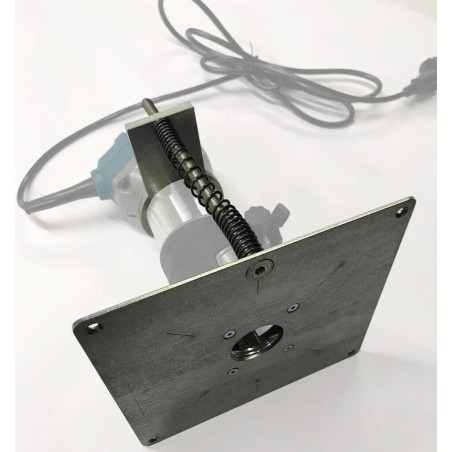 Elévateur de défonceuse avec plaque pour défonceuse MAKITA RT0700CX2J. KATSU 101750