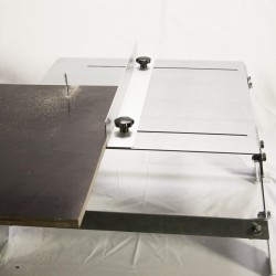 Decoupeerzaagtafel Decoupeerzaagtafel met hekwerk geschikt voor alle decoupeerzagen