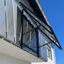 Central eléctrica de varanda PV Sim Solar com suporte ajustável